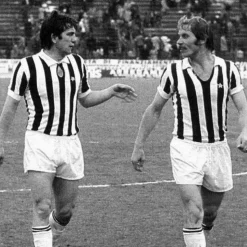 Juventus FC 1976 - 77 Coppa UEFA Maillot de Foot Rétro