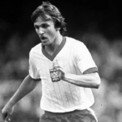 Pologne 1982 Maillot de Foot Rétro
